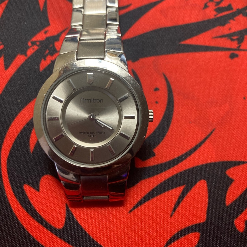 AMITRON MEN STEEL SLIVER 20 QUARTZ WRIST WATCH.